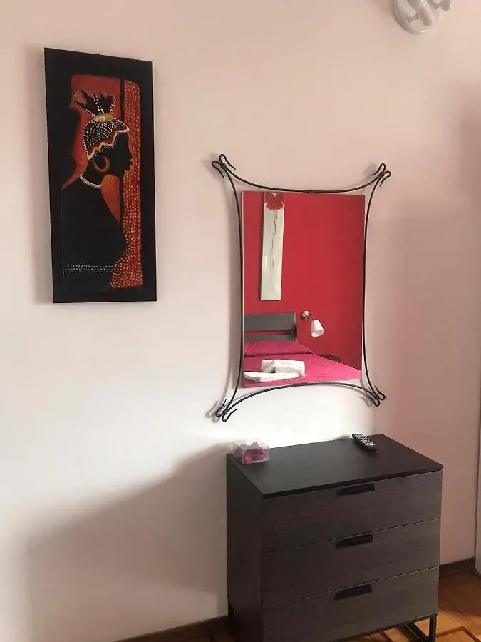Cornelius Roma Room Italy