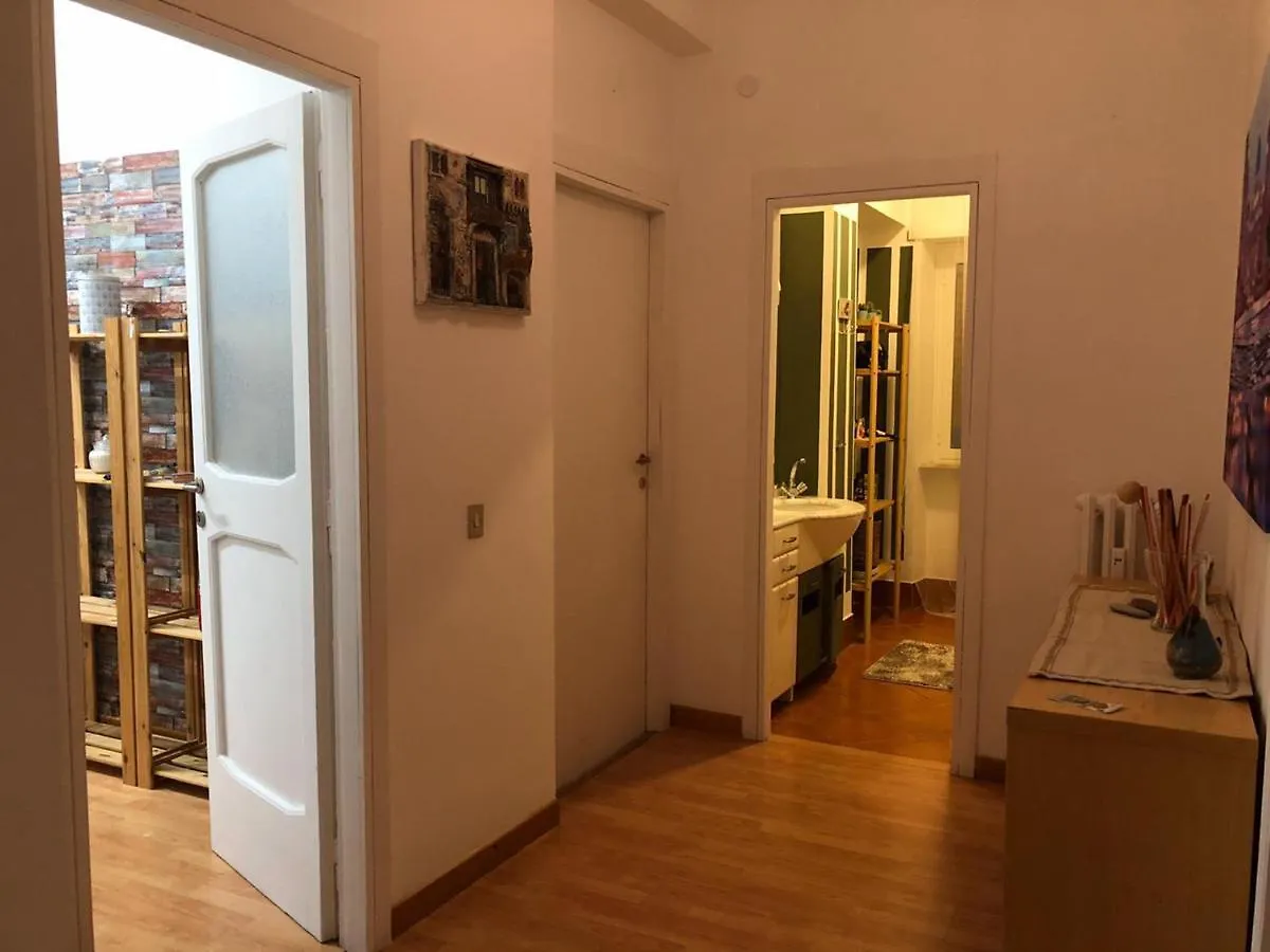 Cornelius Roma Room Guest house